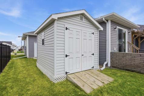 219 6th Street E Horace ND 58047