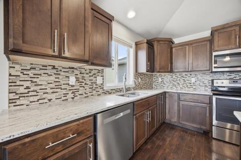219 6th Street E Horace ND 58047