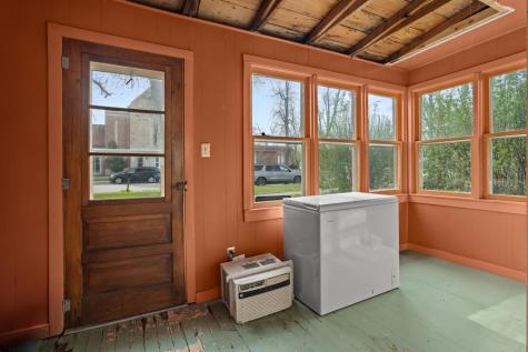 222 Langer Avenue N Casselton ND 58012