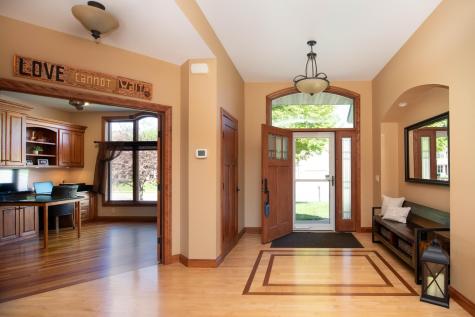 26 Deerwood Court North Mankato MN 56003