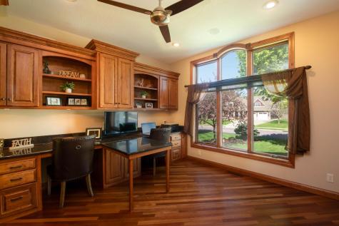 26 Deerwood Court North Mankato MN 56003