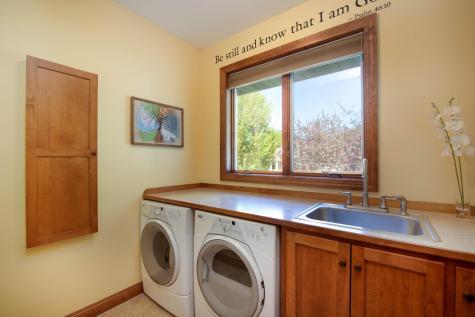 26 Deerwood Court North Mankato MN 56003