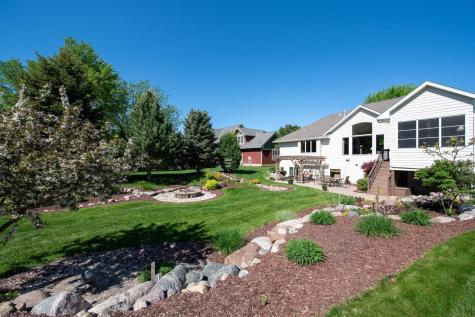 26 Deerwood Court North Mankato MN 56003