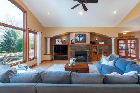 26 Deerwood Court North Mankato MN 56003