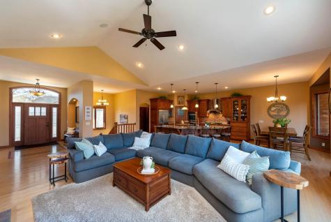 26 Deerwood Court North Mankato MN 56003