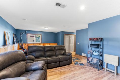 13676 Marigold Street NW Andover MN 55304