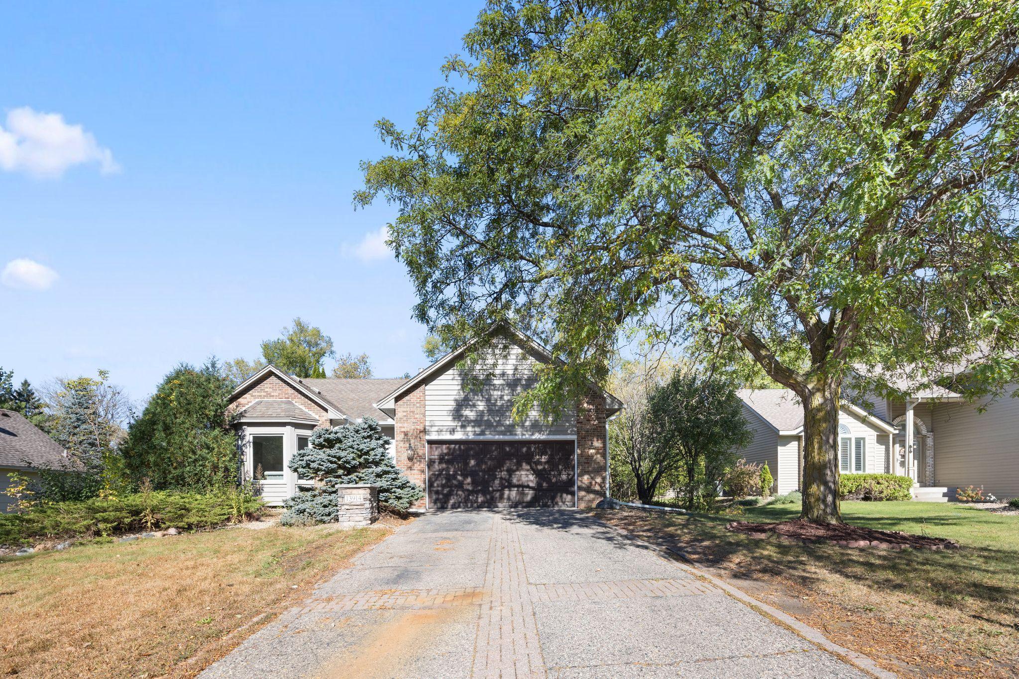 13914 Duluth Drive Apple Valley MN 55124