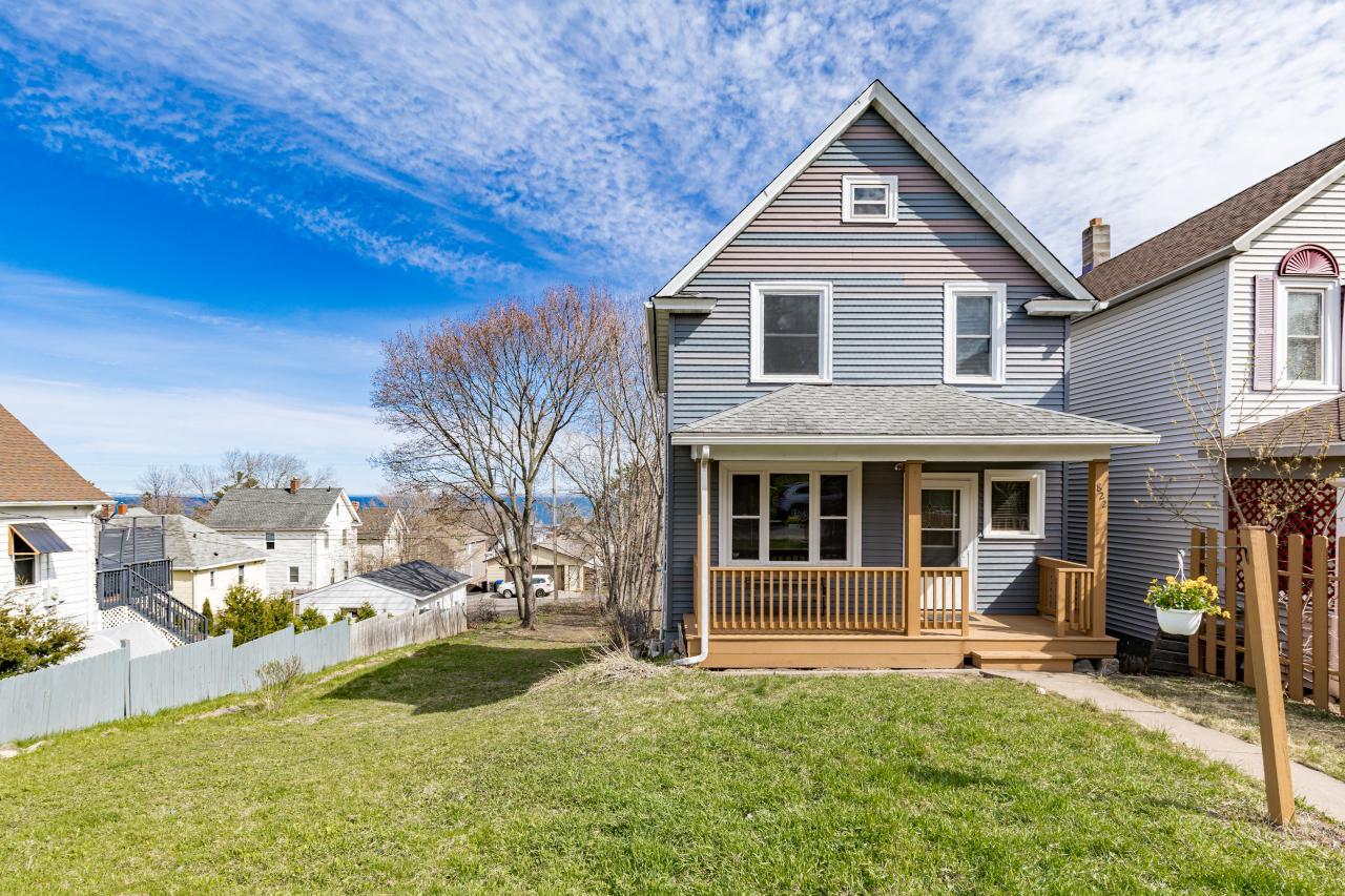 822 E 7th Street Duluth MN 55805
