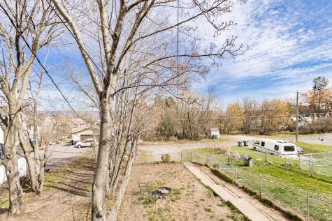 822 E 7th Street Duluth MN 55805