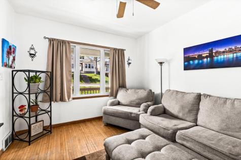 822 E 7th Street Duluth MN 55805