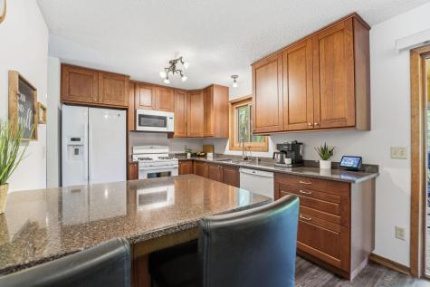 783 Bur Oak Court Vadnais Heights MN 55127