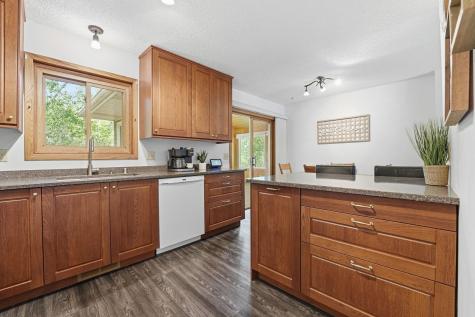 783 Bur Oak Court Vadnais Heights MN 55127