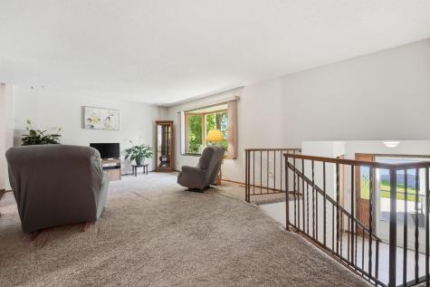 783 Bur Oak Court Vadnais Heights MN 55127