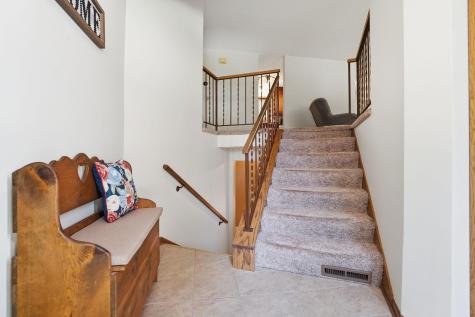 783 Bur Oak Court Vadnais Heights MN 55127