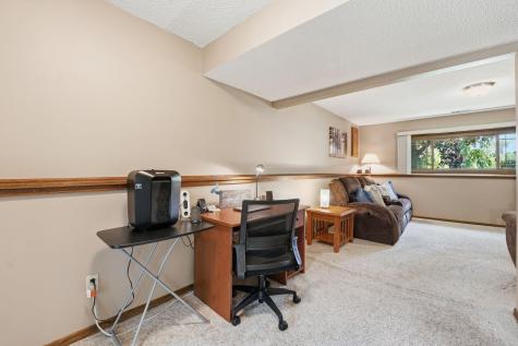 783 Bur Oak Court Vadnais Heights MN 55127