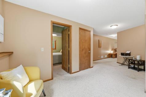 783 Bur Oak Court Vadnais Heights MN 55127