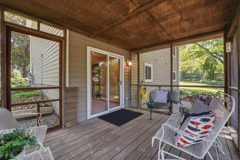 783 Bur Oak Court Vadnais Heights MN 55127