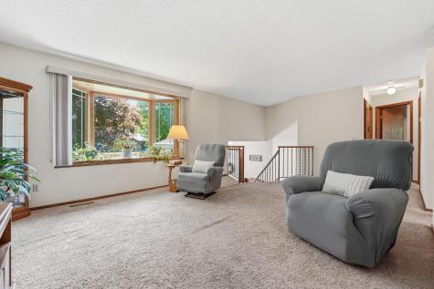 783 Bur Oak Court Vadnais Heights MN 55127