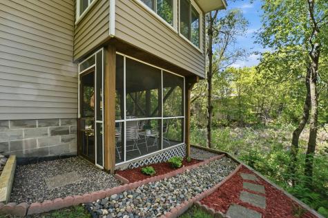 783 Bur Oak Court Vadnais Heights MN 55127