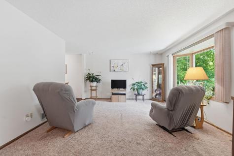 783 Bur Oak Court Vadnais Heights MN 55127