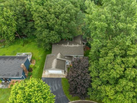 783 Bur Oak Court Vadnais Heights MN 55127