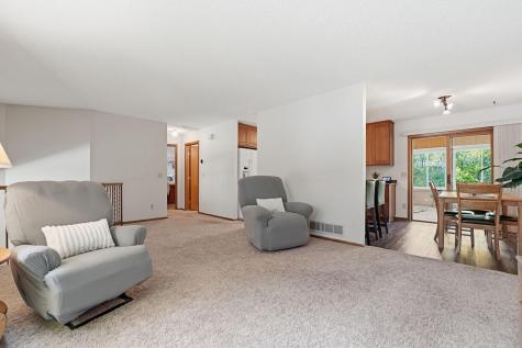 783 Bur Oak Court Vadnais Heights MN 55127