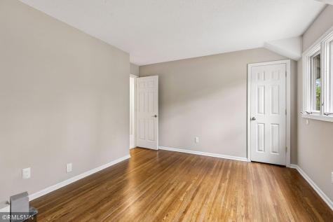 905 Windemere Curve Plymouth MN 55441