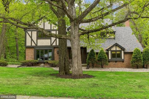 905 Windemere Curve Plymouth MN 55441