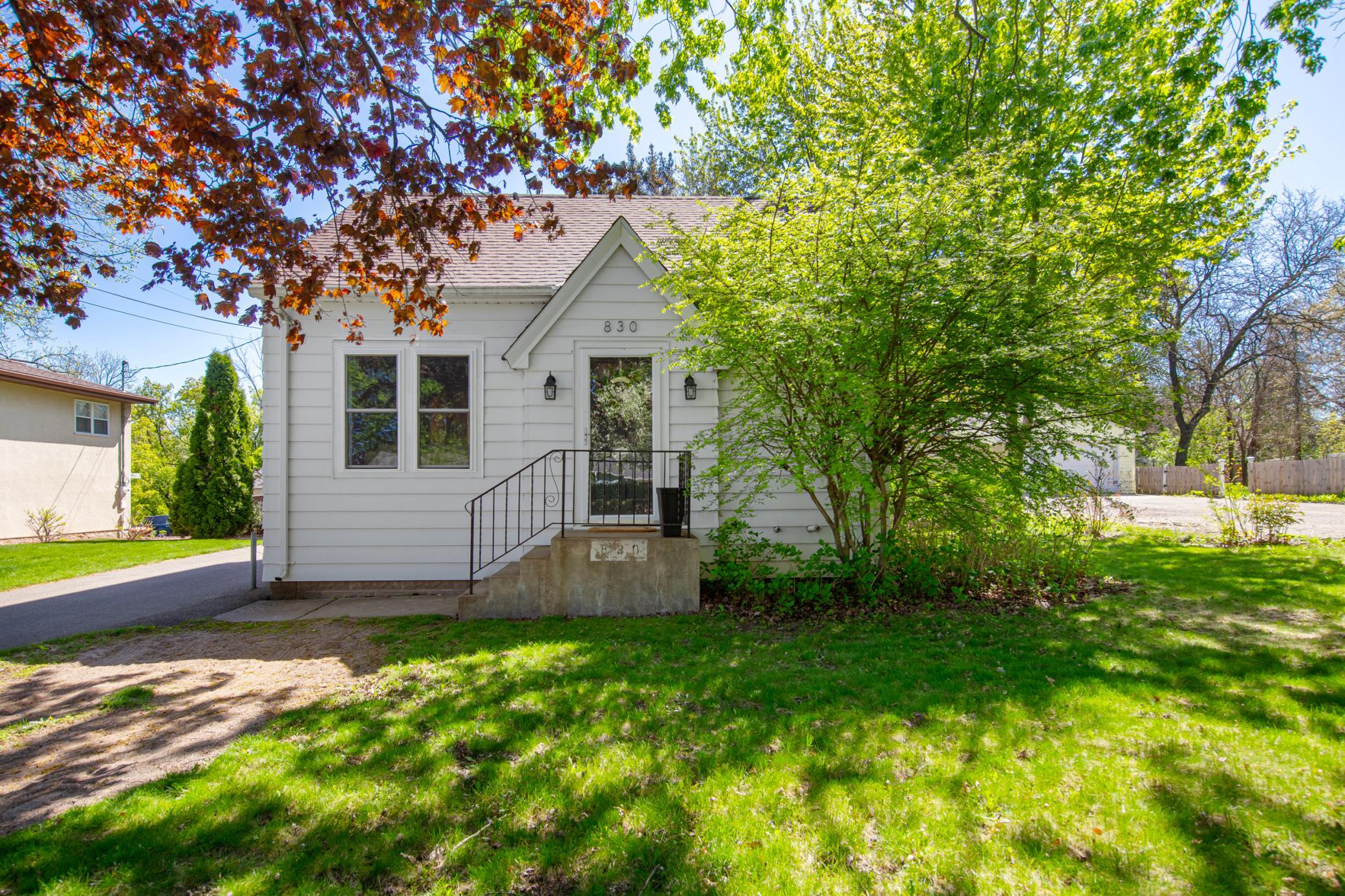 830 Mcknight Road N Maplewood MN 55119