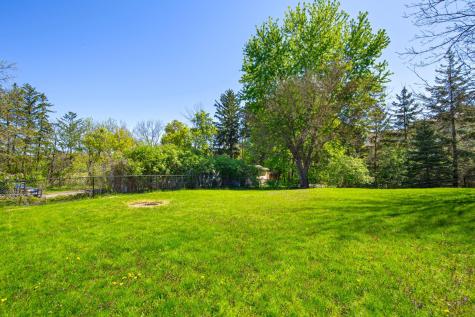 830 Mcknight Road N Maplewood MN 55119
