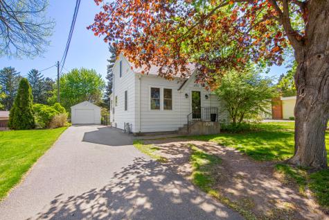 830 Mcknight Road N Maplewood MN 55119