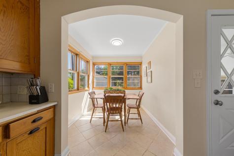 830 Mcknight Road N Maplewood MN 55119