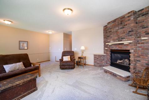 1524 Squirrels Nest Road Kasota MN 56050