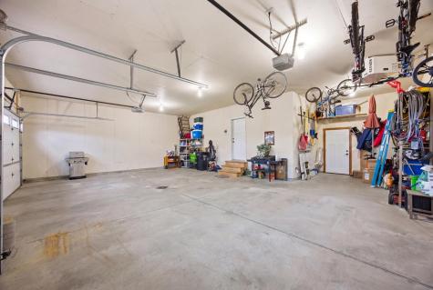 711 47th Avenue W West Fargo ND 58078