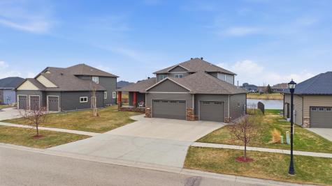 711 47th Avenue W West Fargo ND 58078