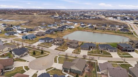 711 47th Avenue W West Fargo ND 58078