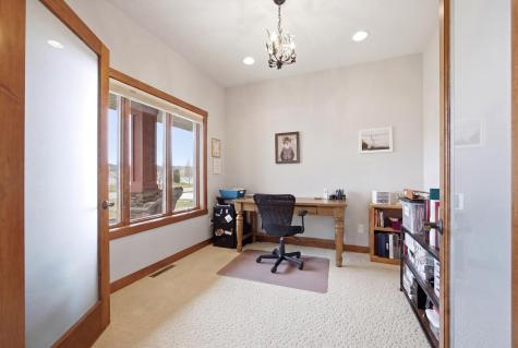 711 47th Avenue W West Fargo ND 58078