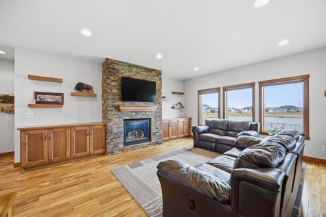 711 47th Avenue W West Fargo ND 58078