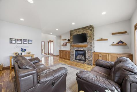 711 47th Avenue W West Fargo ND 58078