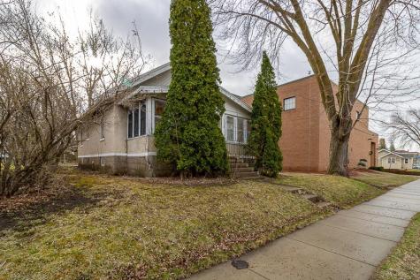 115 N Lexington Avenue Le Center MN 56057