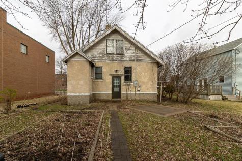 115 N Lexington Avenue Le Center MN 56057