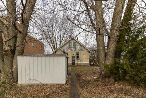 115 N Lexington Avenue Le Center MN 56057
