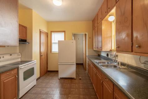 115 N Lexington Avenue Le Center MN 56057