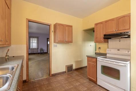 115 N Lexington Avenue Le Center MN 56057