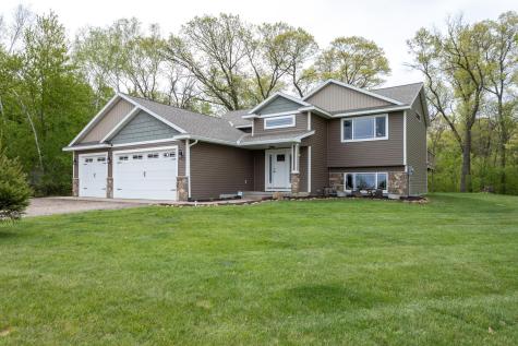 7956 325th Avenue NW Princeton MN 55371