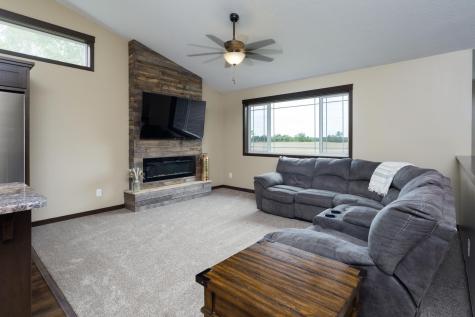 7956 325th Avenue NW Princeton MN 55371