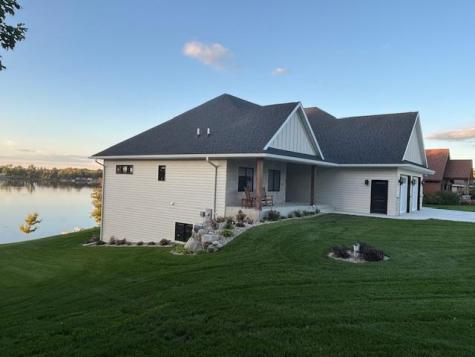 660 E Lake Cowdry Road NW Alexandria MN 56308
