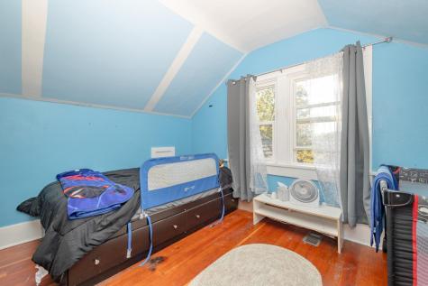 1017 Hawthorne Street Alexandria MN 56308