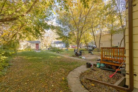 1017 Hawthorne Street Alexandria MN 56308