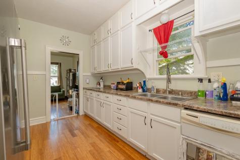 1017 Hawthorne Street Alexandria MN 56308